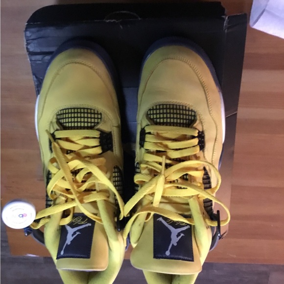 Jordan retro 4 lightning - Picture 4 of 4